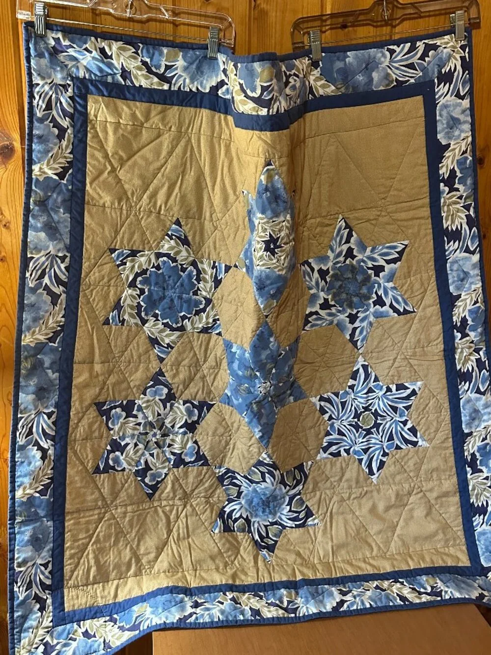 Vintage Handmade Star Pattern Quilt - 45 x 40